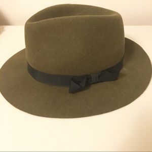 Green fedora